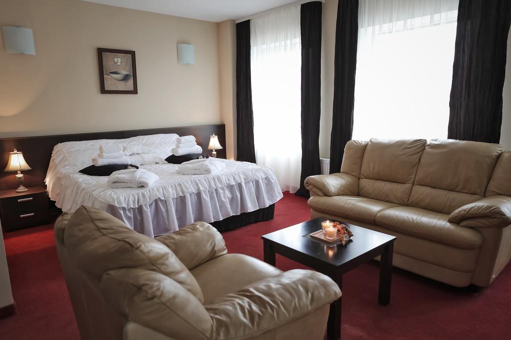 Hotel Palma Możejki Zewnętrze zdjęcie