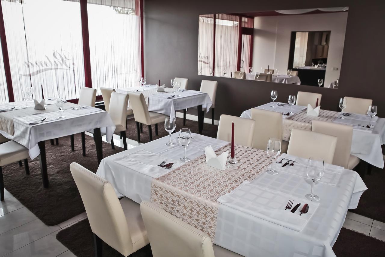 Hotel Palma Możejki Zewnętrze zdjęcie